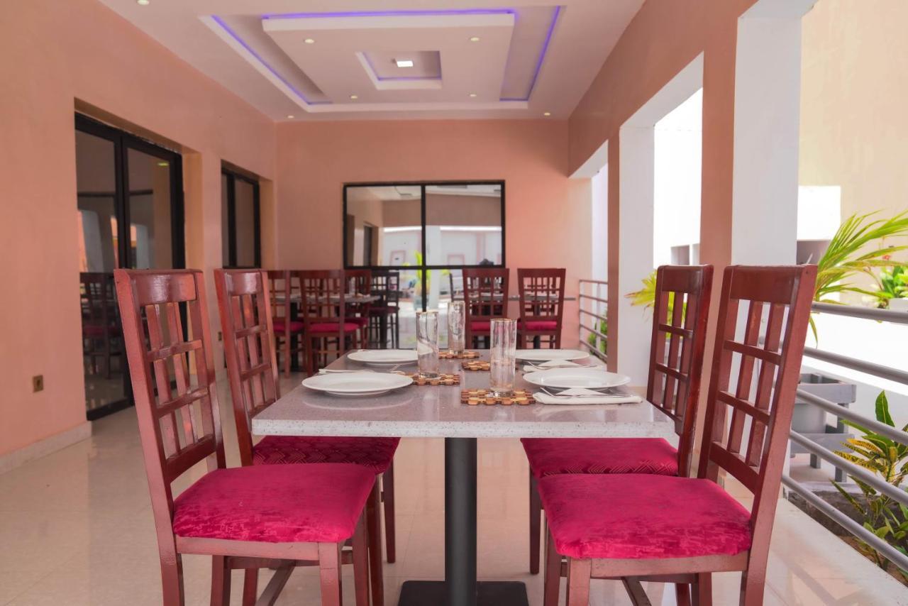 Dialali Hotel Nouakchott Eksteriør bilde
